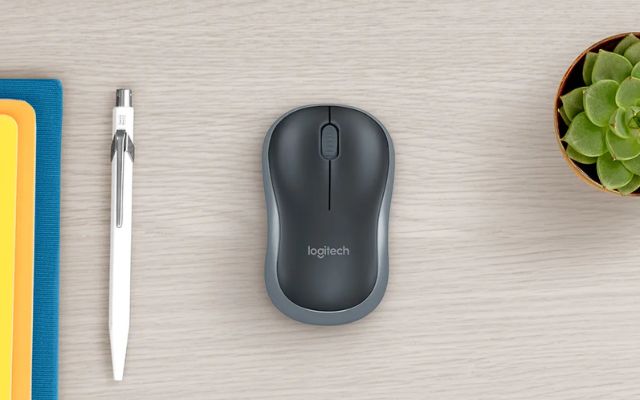  Logitech M185