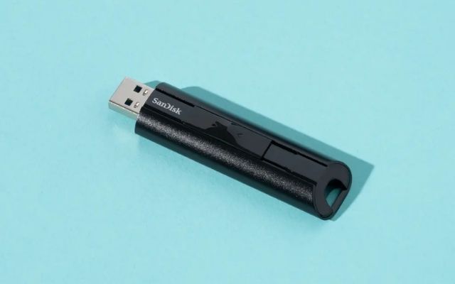  Use a USB Flash Drive